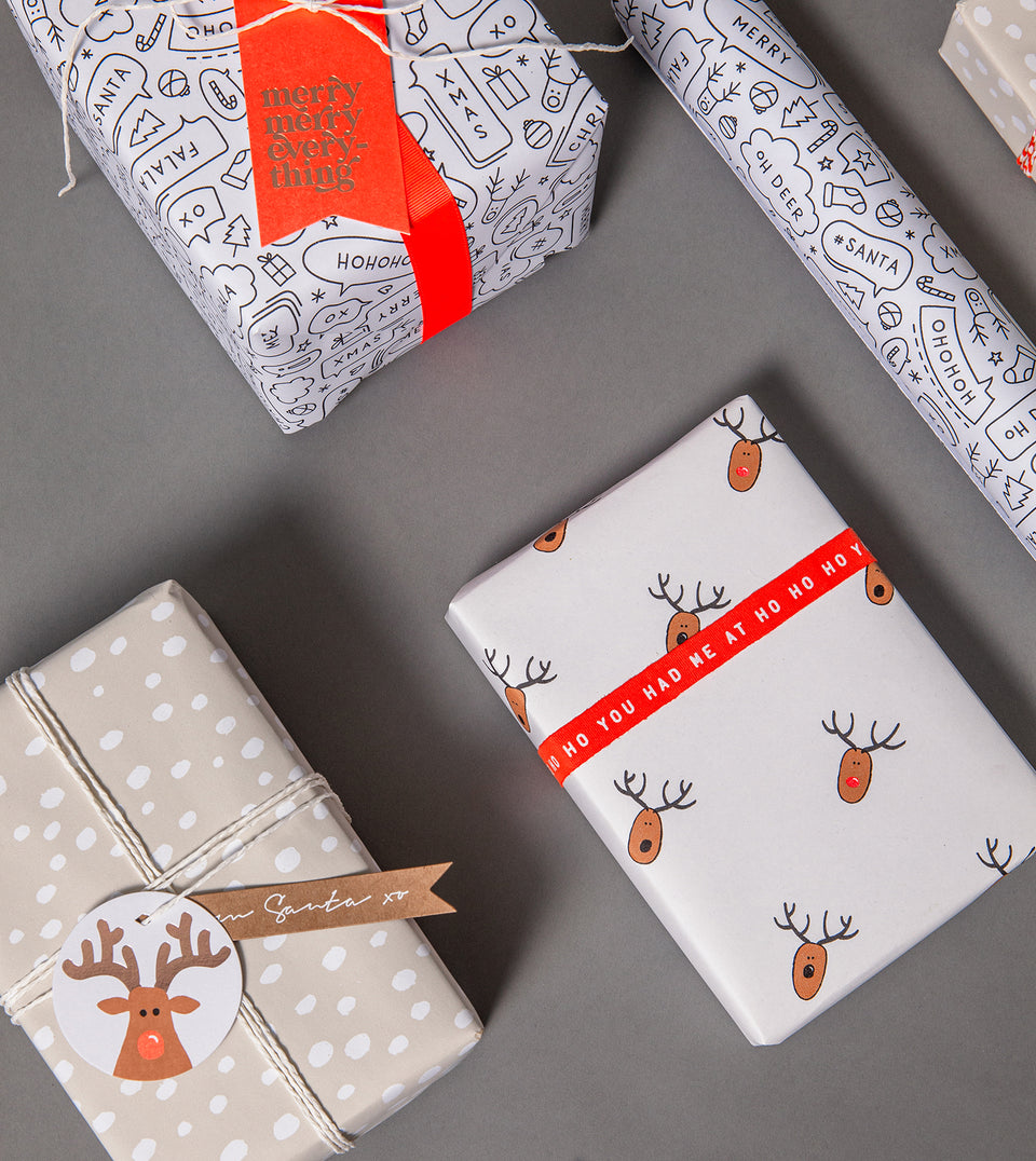 Reindeer 3.0 wrapping paper (chestnut)(sheets only)